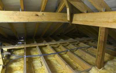 Как сделать потолок на срубе бани